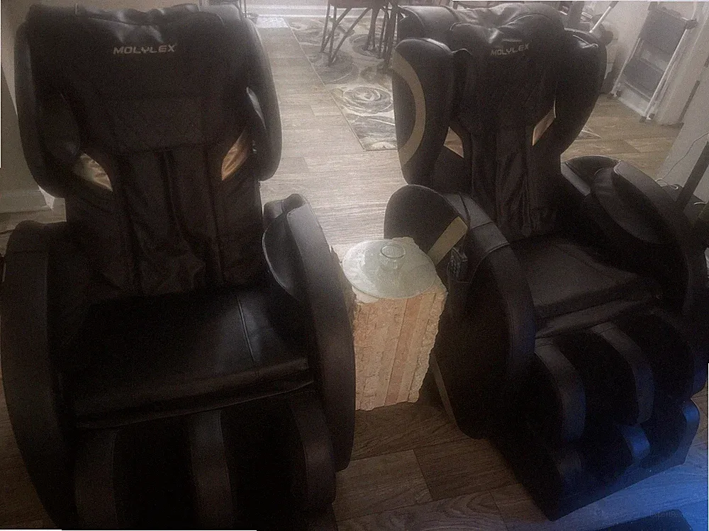 Massage Chair Recliner Zero Gravity Full Body Massage Chair with 8 Fixed Rollers